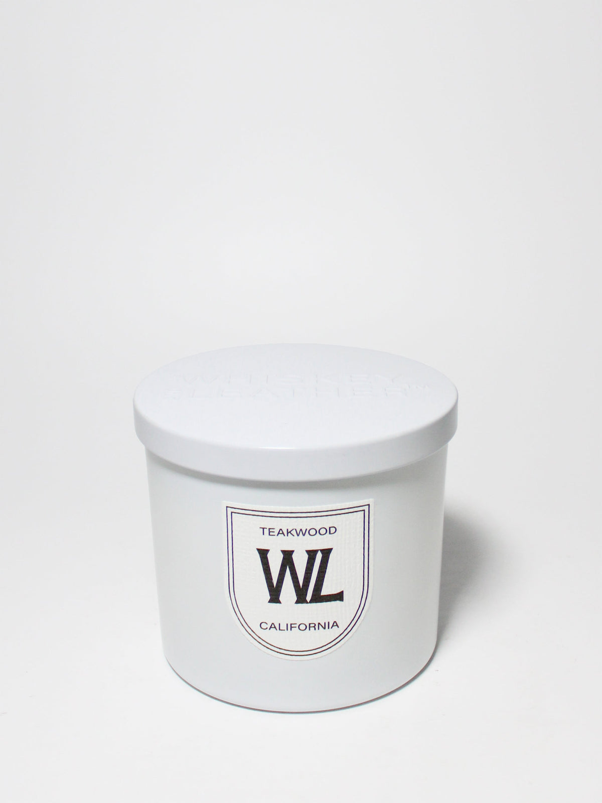 Cozy Teakwood 11 oz scented candle