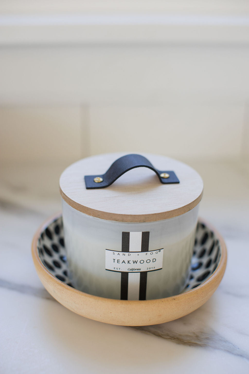 Cozy Teakwood 12 oz scented candle