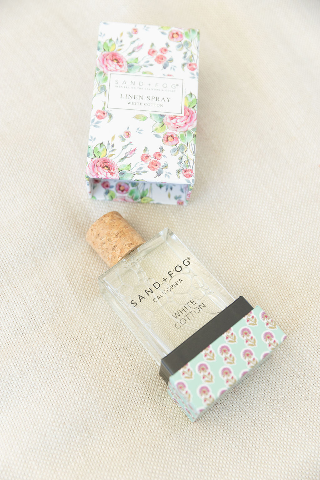 Signature White Cotton 95 ml Linen Spray