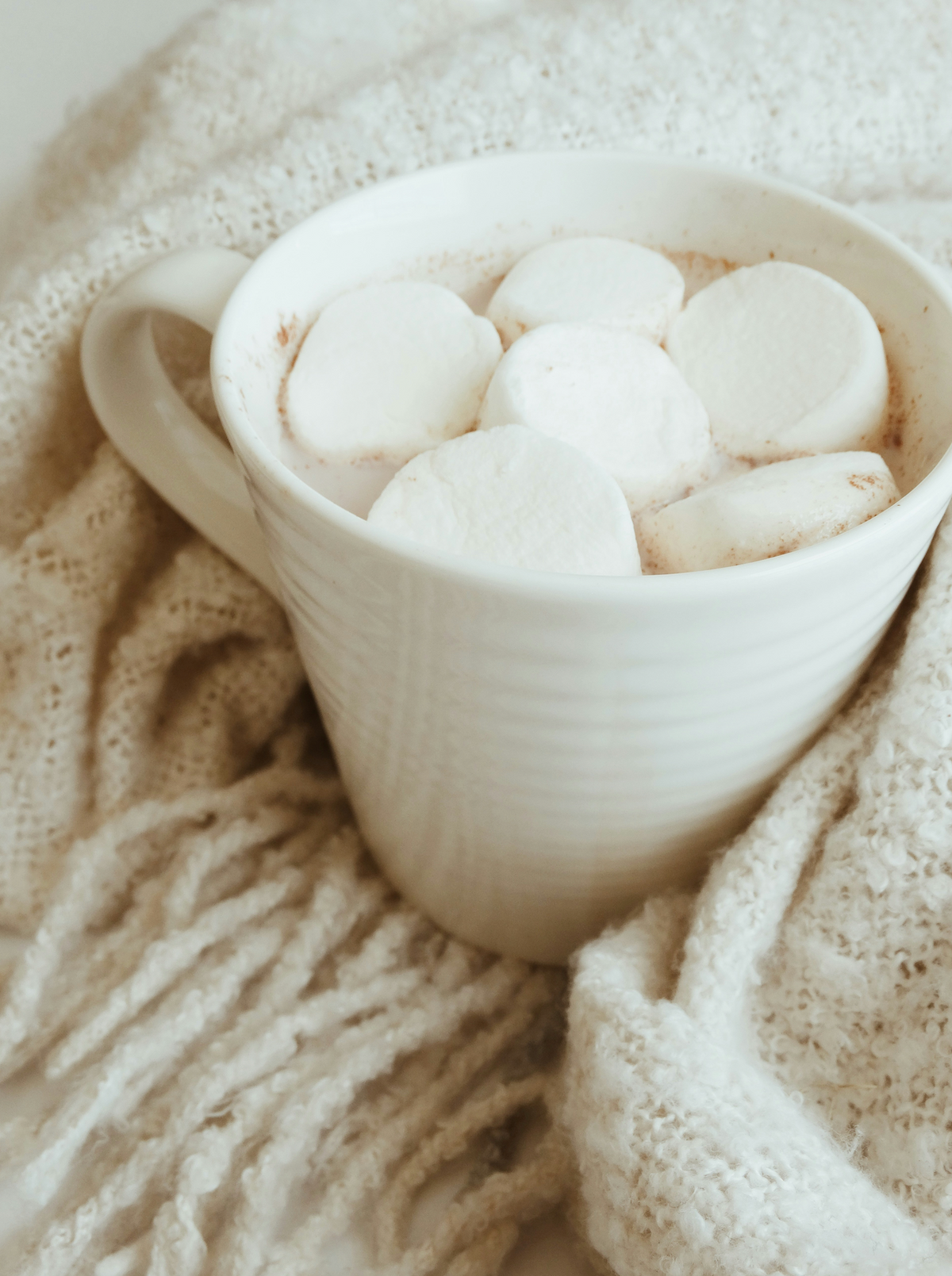 Signature Marshmallow Skies 71 oz Laundry Detergent